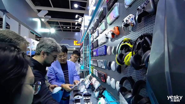 2024年香港电子展：全电竞生态品牌——机械师出海“炫技”(图6)
