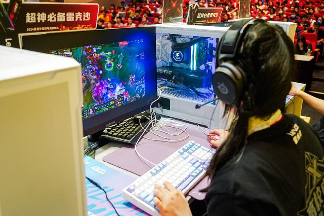 im电竞华东校园电竞一哥是他们！雷克沙2024高校挑战赛上海站决赛现场报道(图14)