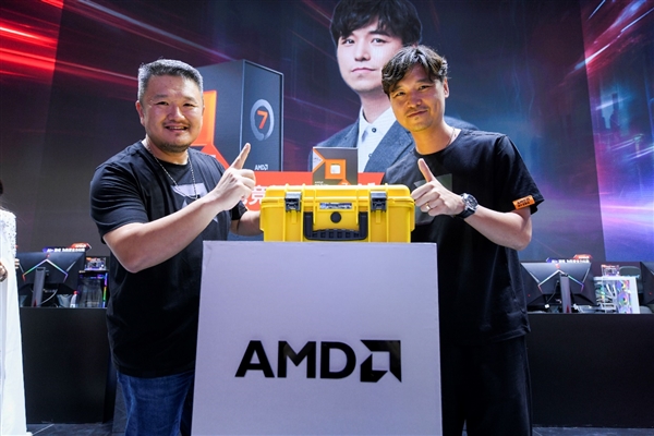 im电竞网站完美世界Major2024指定！AMD锐龙7800X3D闪耀Chinajoy2024(图5)
