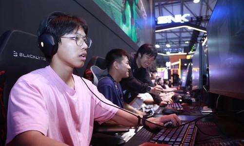 im电竞ChinaJoy2024逐夜展台闪耀登场联名电竞椅惊艳亮相(图10)