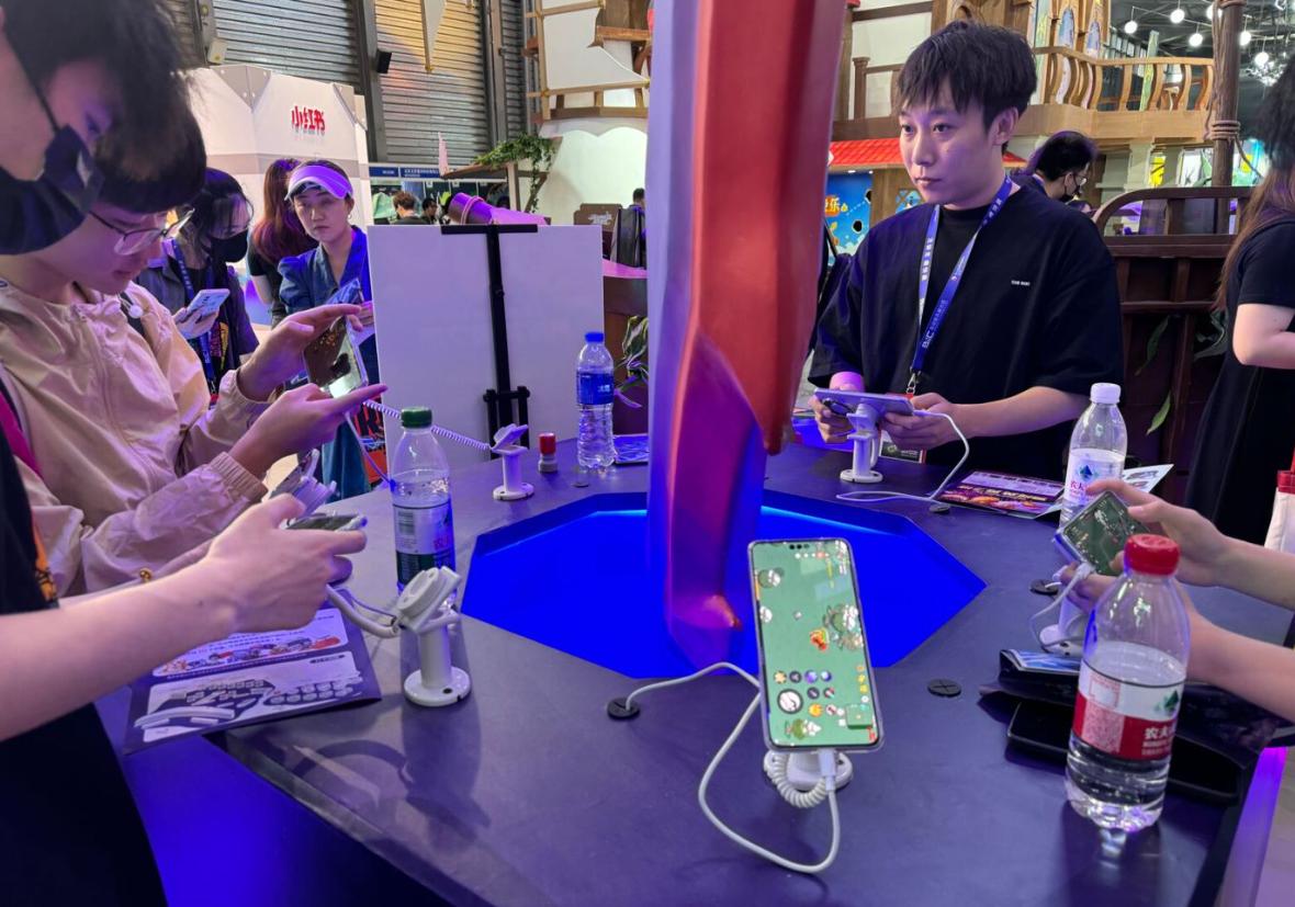 im电竞《英勇之地》2024ChinaJoy首秀!巨有料大不同手游首启DEMO试玩(图7)