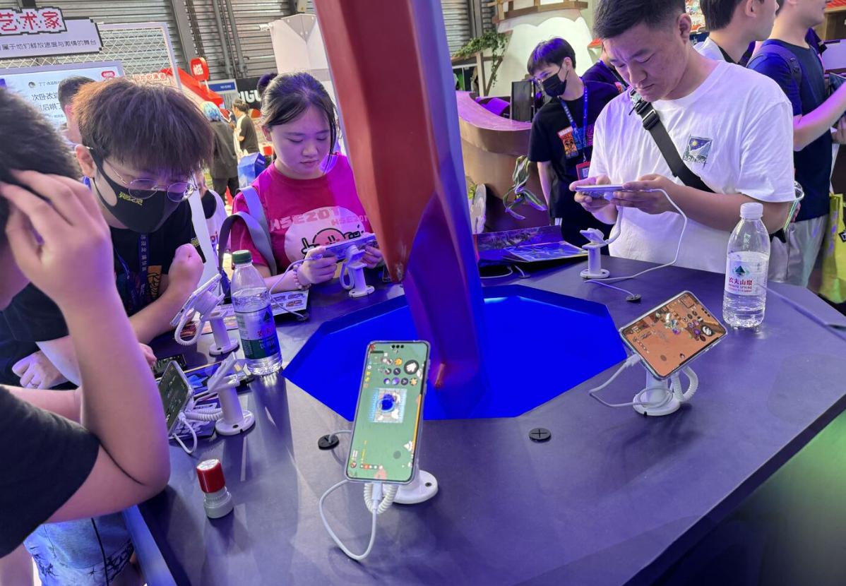 im电竞《英勇之地》2024ChinaJoy首秀!巨有料大不同手游首启DEMO试玩(图8)
