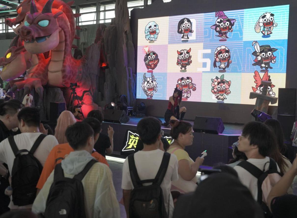 im电竞《英勇之地》2024ChinaJoy首秀!巨有料大不同手游首启DEMO试玩(图14)