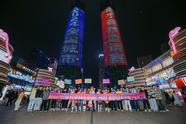 im电竞网站电竞战队聚洪城南昌登场皆英雄——2024全国城市（南昌）电子竞技邀请赛总决赛圆满落幕(图2)