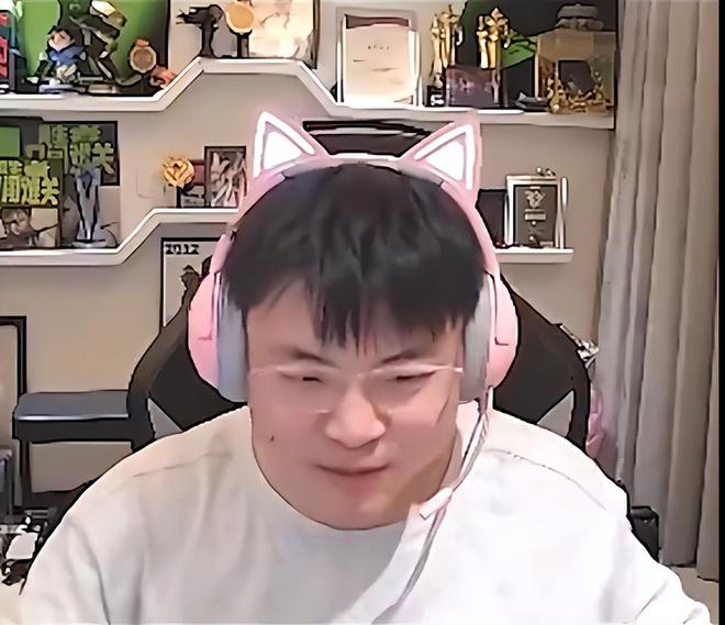 im电竞网站回LPL依旧无敌！TES第二赛段三连胜；MSI季中赛曝凌晨三点开打(图6)