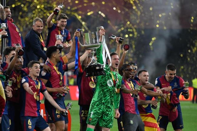 加时绝杀！巴萨3-2皇马夺国王杯冠军：裤袜超巨失im电竞网址误孔德116分钟制胜完成赛季三杀(图1)