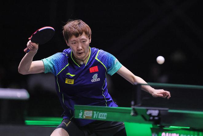 im电竞3-0！王曼昱横扫伊藤美诚交锋战绩15-2！强势晋级WTT冠军赛16强(图3)