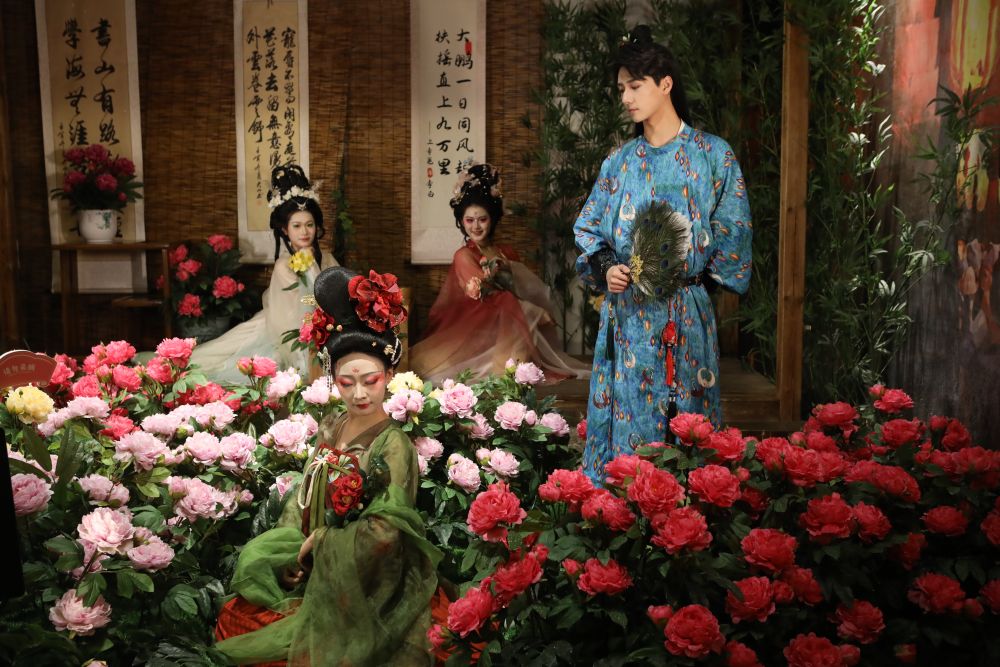 im电竞网站“花样”文旅激活“春日经济”(图2)