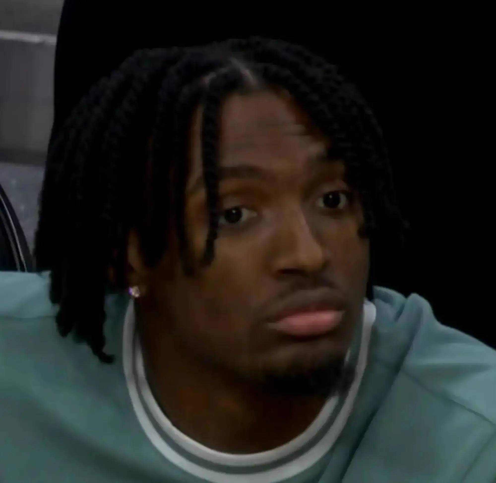 流言板]蓝色海洋！76im电竞网址人官推分享季中赛新地板：NBA杯我们来了(图2)