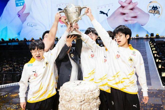 im电竞一支战队如何改变重庆电竞生态(图2)