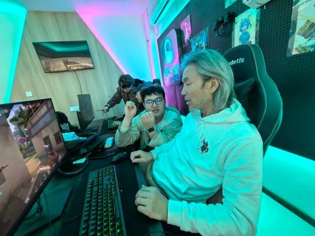 “00后im电竞网站电竞导师”上线！他们的学生平均年龄就有65岁(图4)