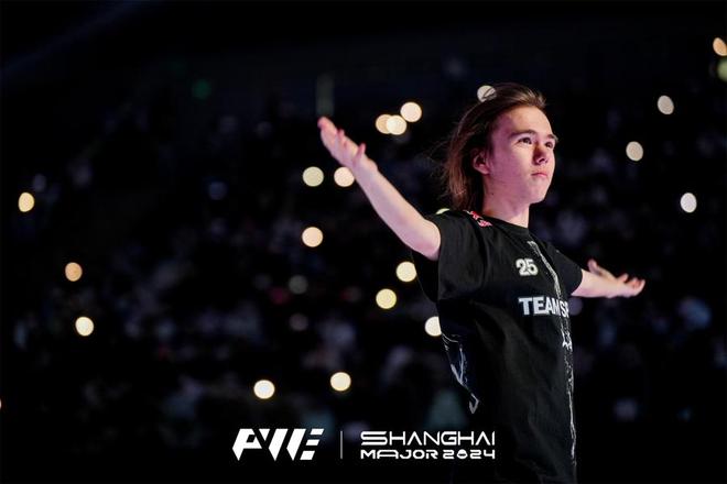 CS顶级赛事点燃“电竞之都”上海im电竞(图2)