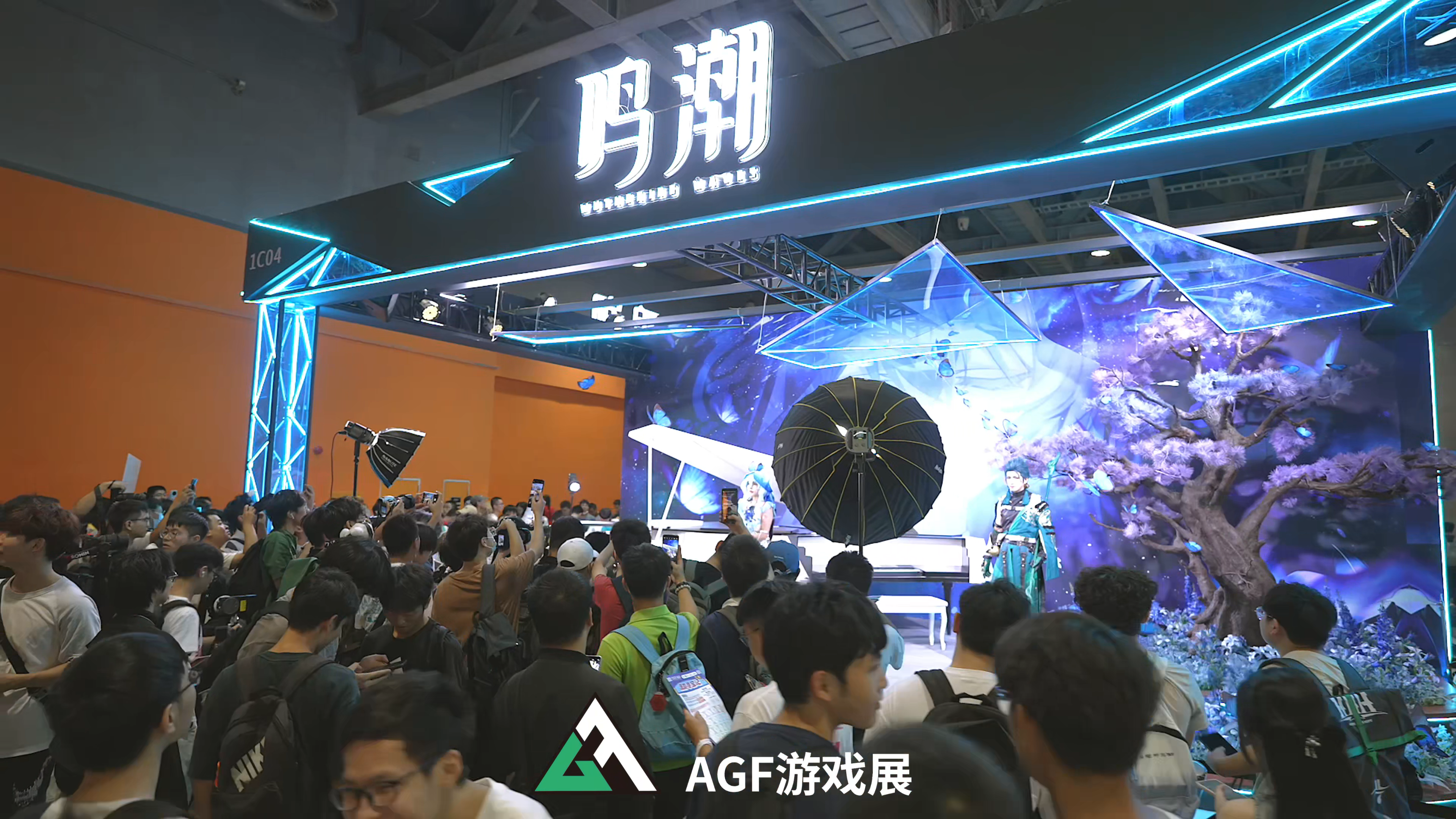 当游戏IP遇im电竞网站上景区“游戏+文旅”如何塑造广东文旅消费新场景？｜记者观察(图5)