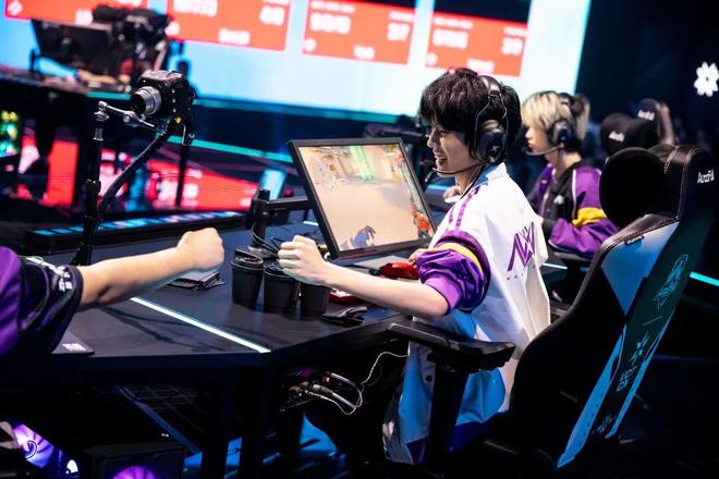 「进化者杯」终章收官：无畏契约电竞的「人才蓄水池」与「赛事实验室」im电竞网站(图5)