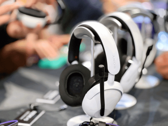 索尼INZONE英纵亮相ZFX2025Shanghim电竞网站ai：专业电竞天生为赢(图5)