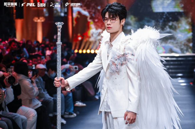 im电竞《和平精英》向「最潮电竞」发起了冲锋(图4)