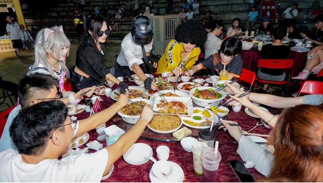 im电竞FPS首个千万赛事号！和平电竞的「圈粉魔法」藏不住了(图11)