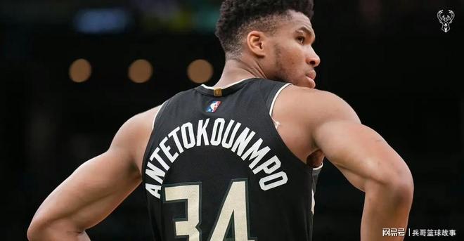 联盟最强天赋!纯粹的四打六!米德尔顿现在到底有多抽象?im电竞网址(图8)