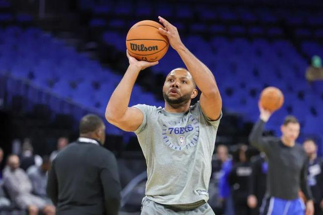 场均5分！35im电竞网站岁的二登哥为何断崖下滑？(图6)