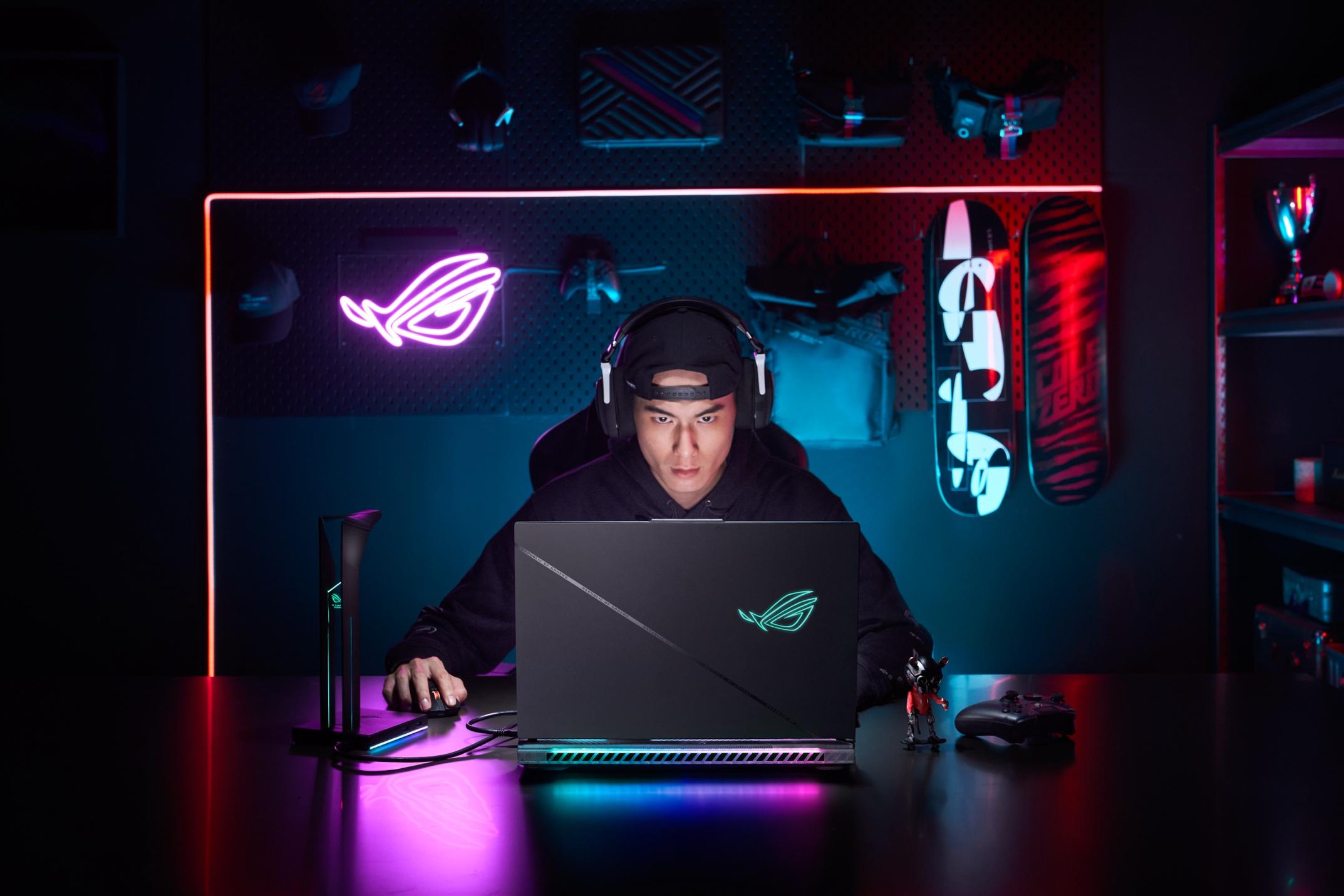 im电竞平台网站ROG枪神8超竞系列游戏本发布：配备ROG星云原画屏售价11499元起(图2)