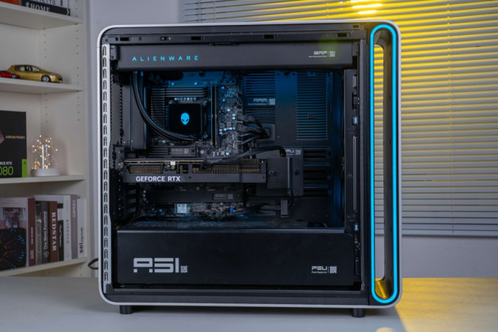 im电竞平台网站Alienware外星人Area-51游戏台式机体验：Ultra9+RTX5080不止于“大”(图12)