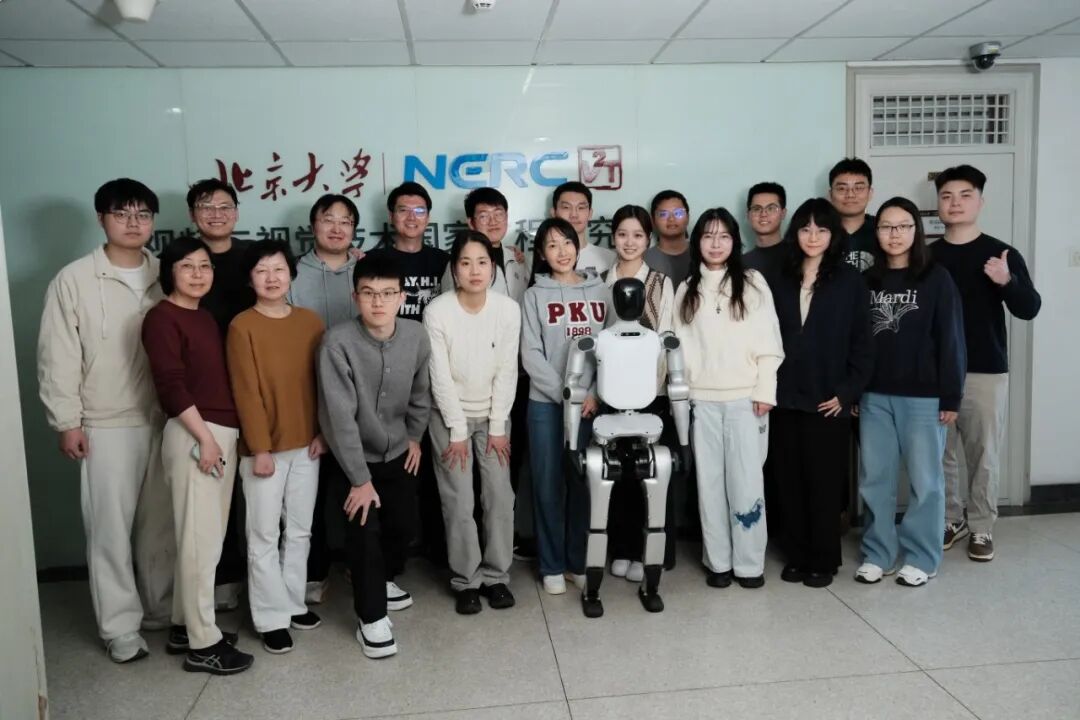 仉尚航:一夜站票来北大的女孩17年后成为im电竞AI科学家(图8)